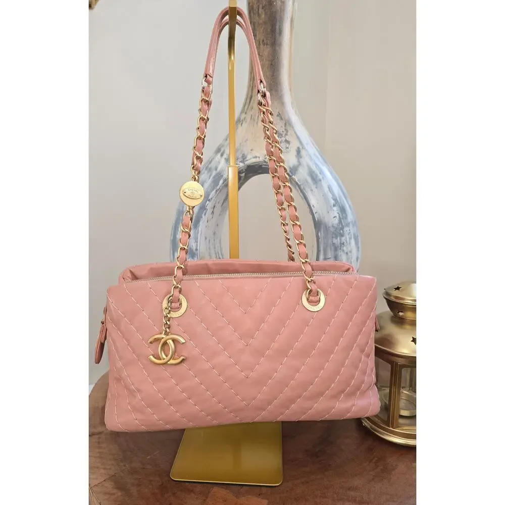 Chanel 31 Rue Cambon Lambskin leather Shoulder bag - Picture 1 of 11